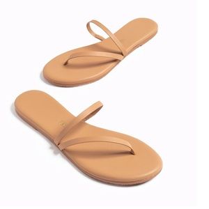 Tkees sarit sandals in pout